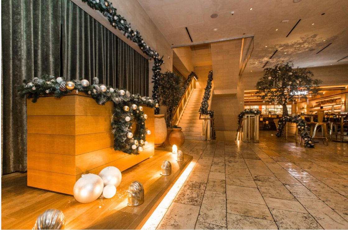 HOLIDAY DECOR
