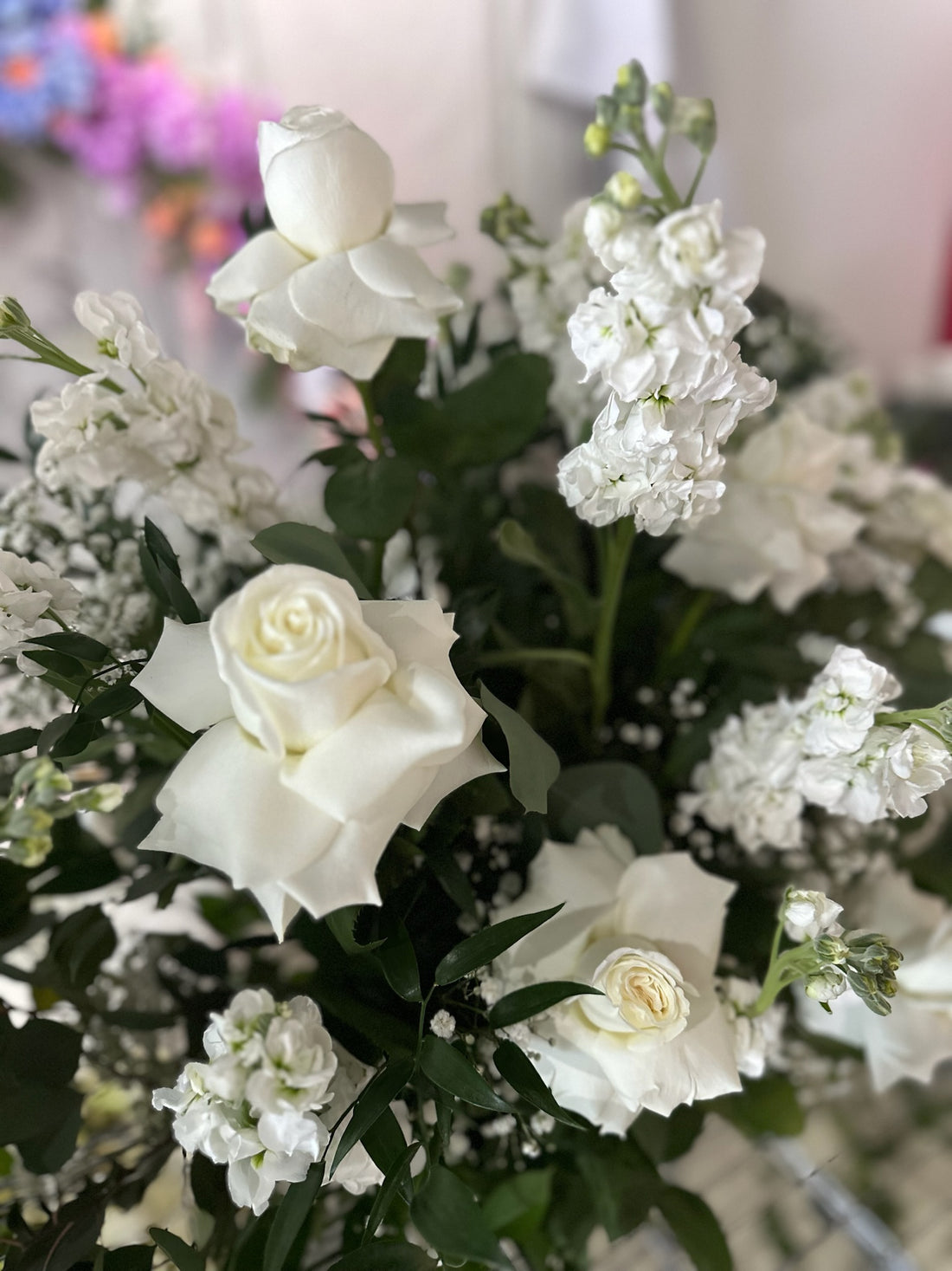 PETITE WEDDING
