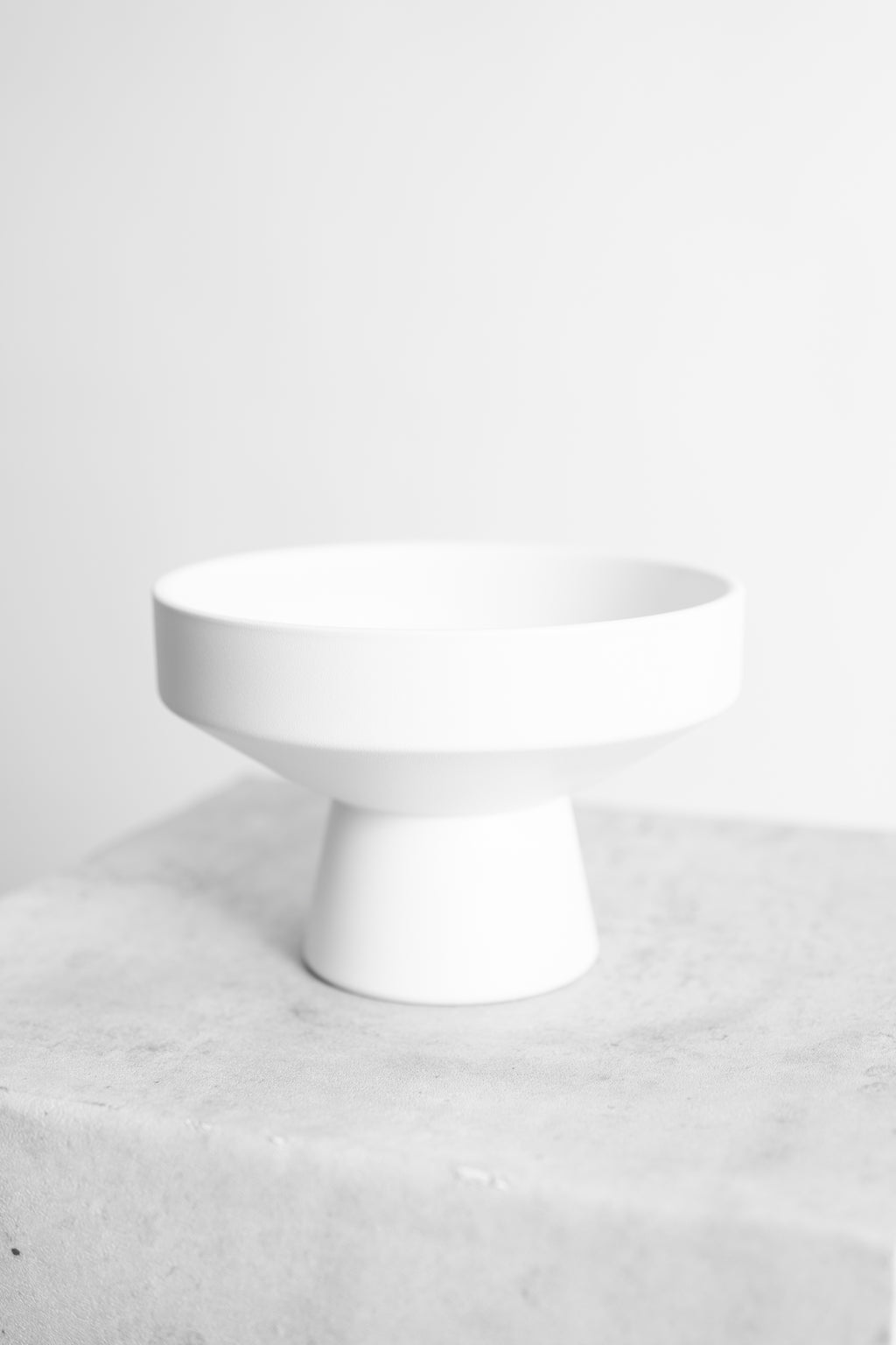 Onyx Pedestal Bowl: Modern Matte Planter & Floral Vessel