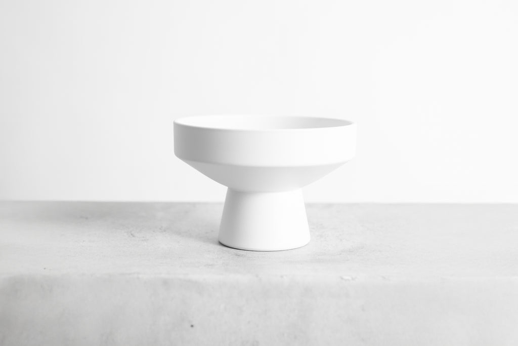 Onyx Pedestal Bowl: Modern Matte Planter & Floral Vessel
