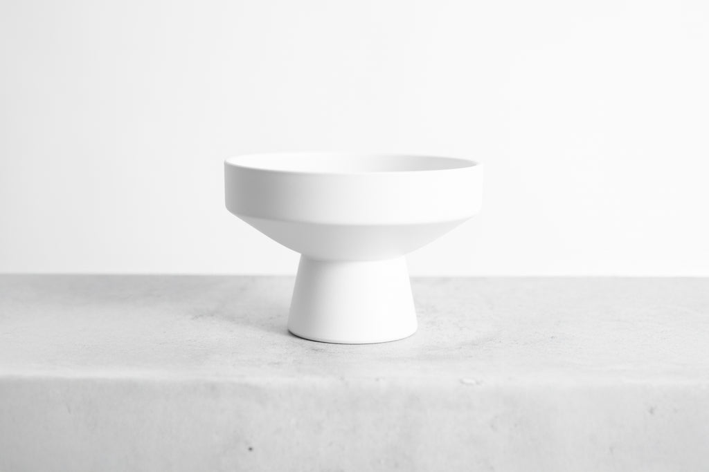 Onyx Pedestal Bowl: Modern Matte Planter & Floral Vessel