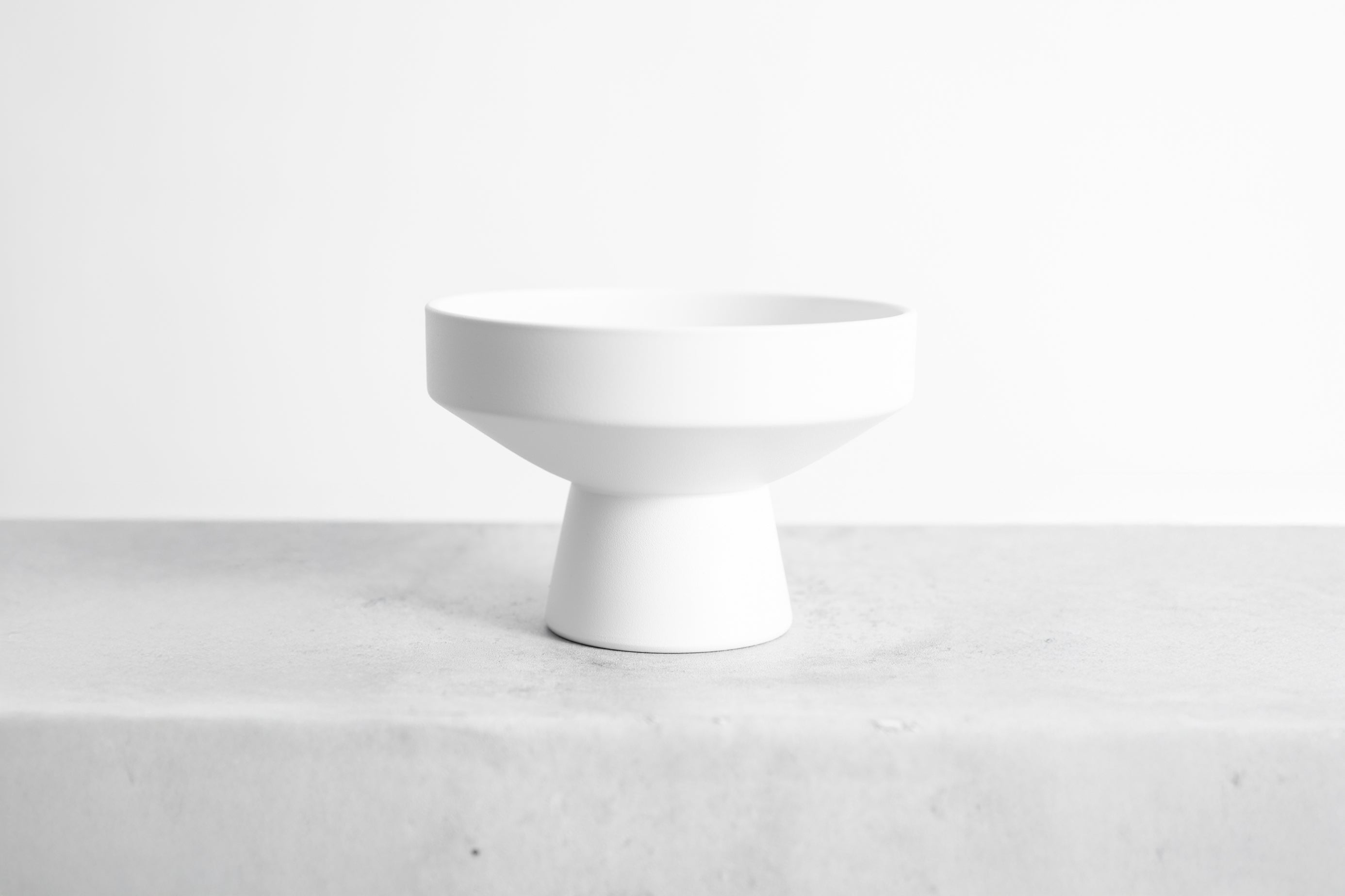 Onyx Pedestal Bowl: Modern Matte Planter & Floral Vessel