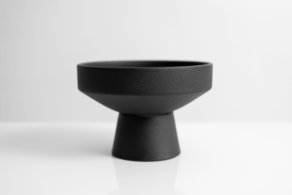 Onyx Pedestal Bowl: Modern Matte Planter & Floral Vessel