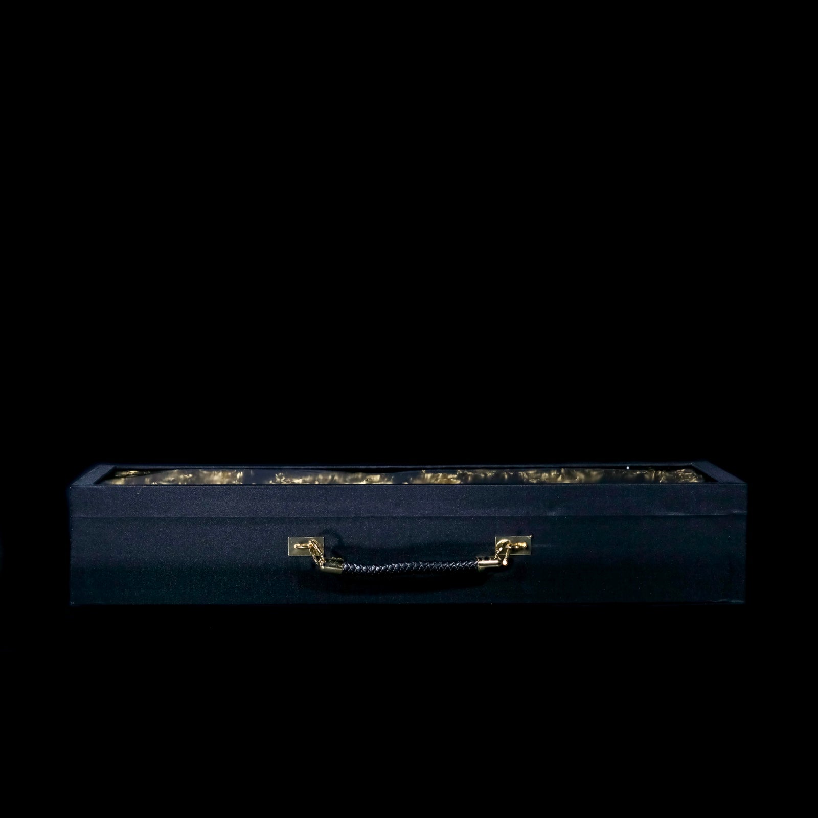 LOVE Luggage Forever Rose Gift Box - PRESERVED ROSES