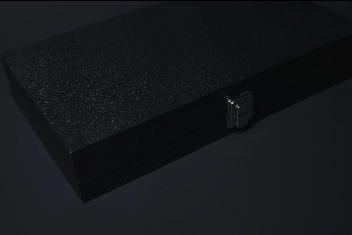 Glass Top Floral Box - PRESERVED ROSES